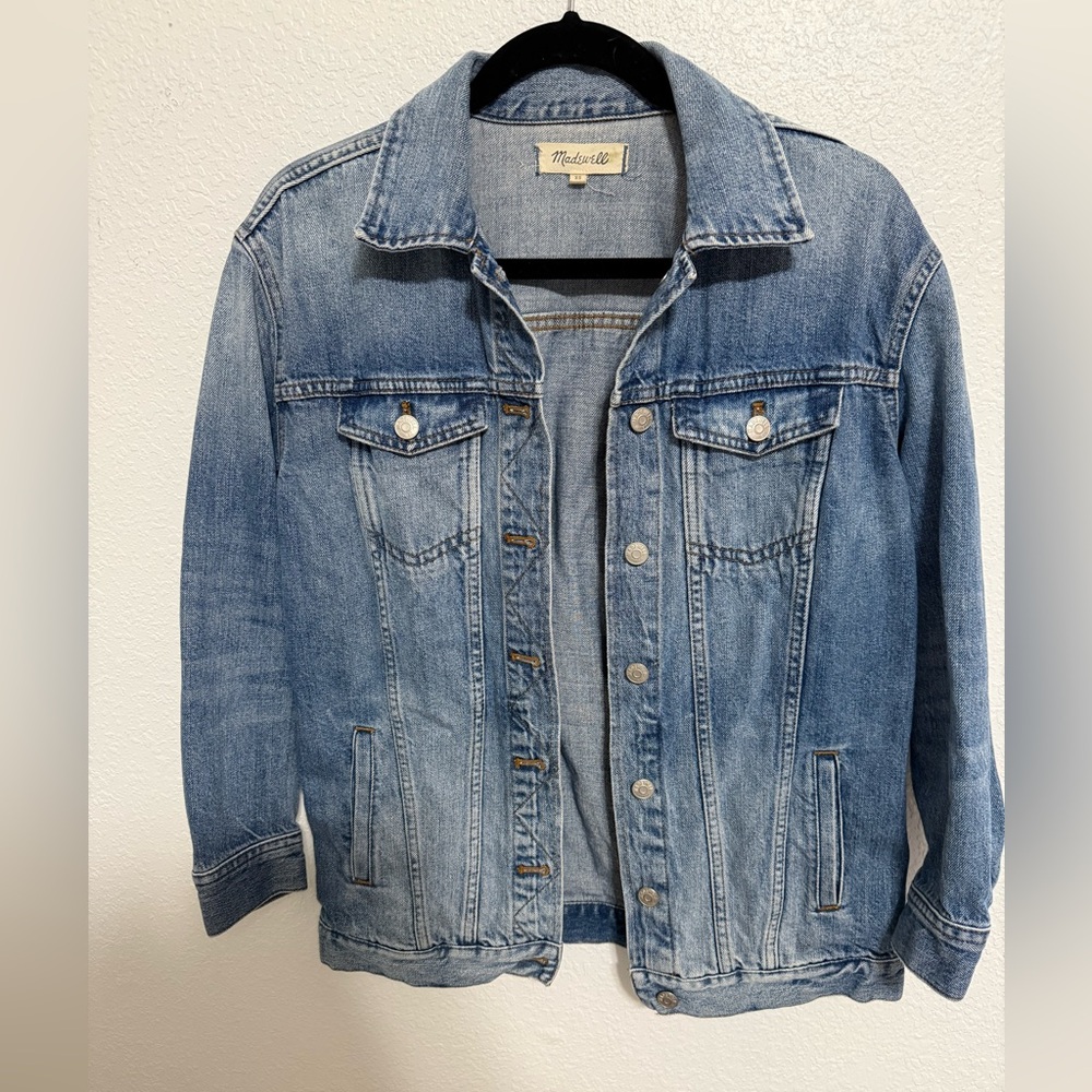 Madewell xs distressed jean jacket